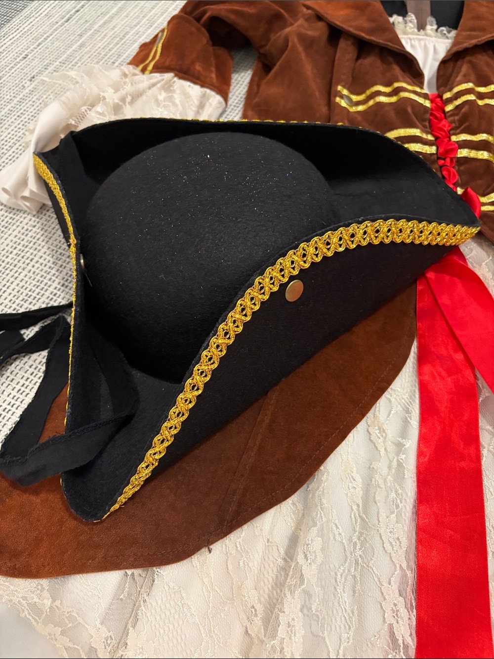 LEG AVENUE pirate Halloween cosplay outfit - Picture 7 of 10
